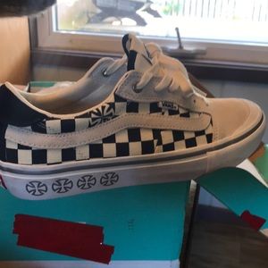 vans x independent style 112